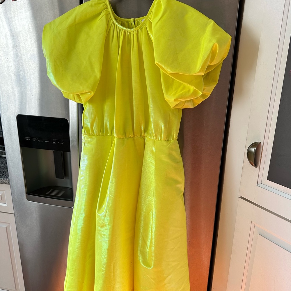 Bright Yellow Womens Dress/w pockets and belt